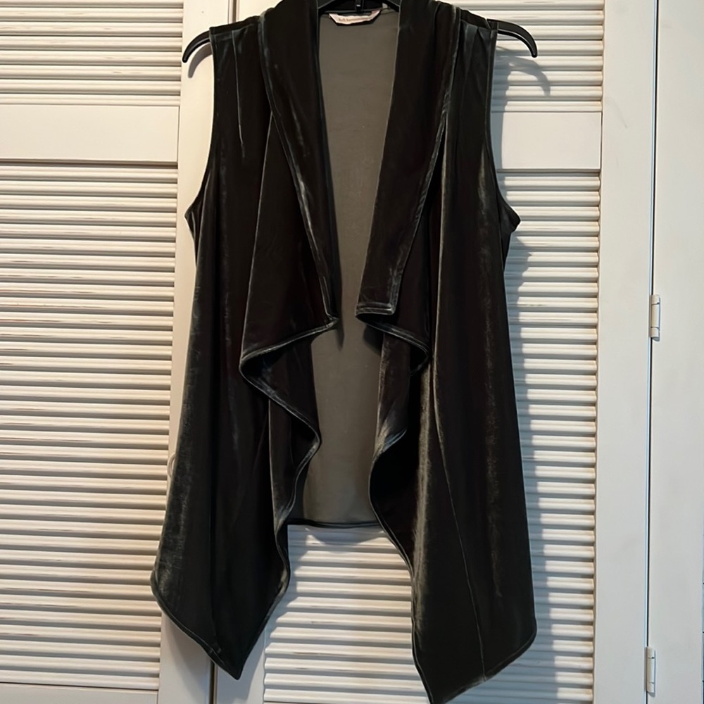 SOFT SURROUNDINGS Velour Waterfall Front Vest